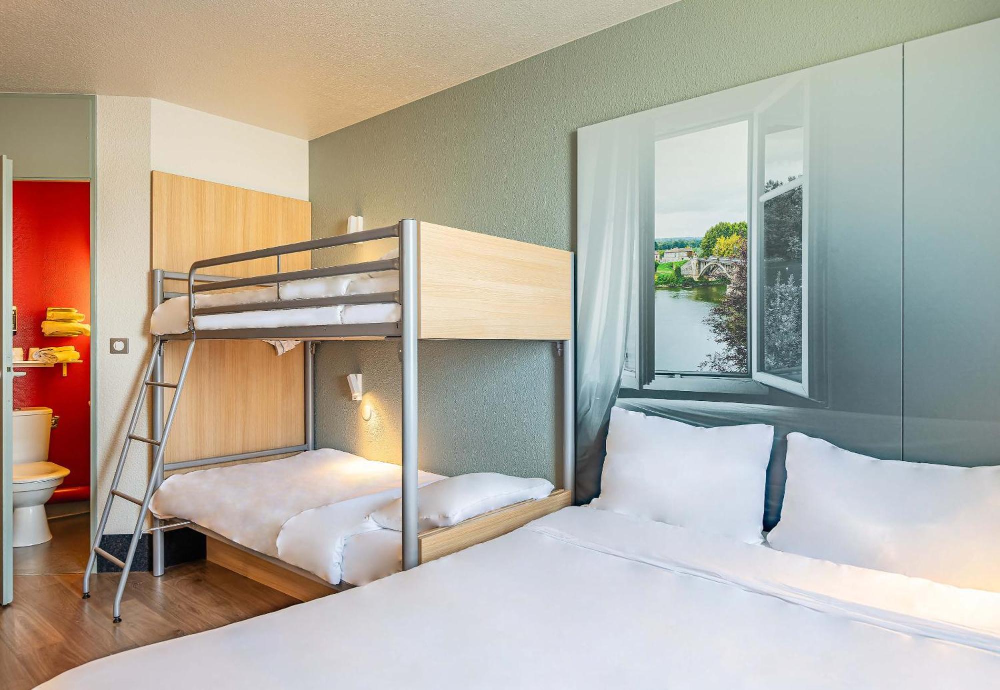 B&B Hotel Poitiers 1 Futuroscope Chasseneuil-du-Poitou Ngoại thất bức ảnh